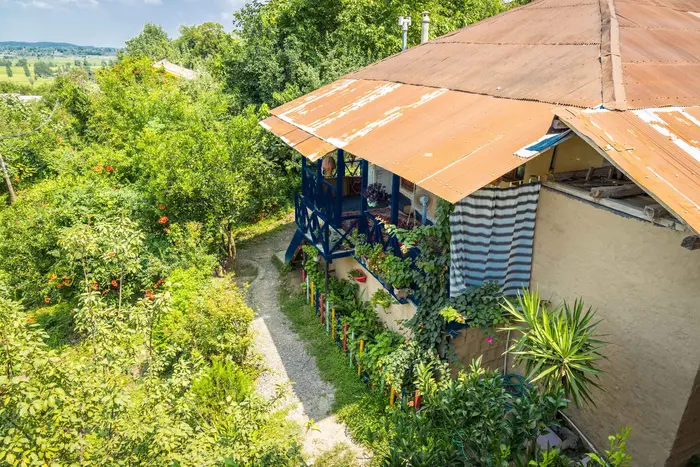 بوم گردی دوخوابه سنتی گلبند -   