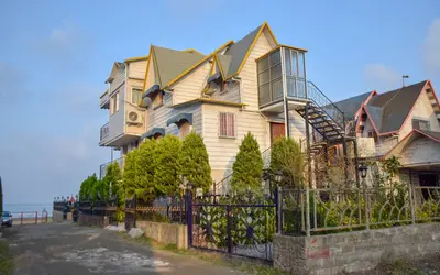 ویلا دوخوابه ساحلی توکلی 2