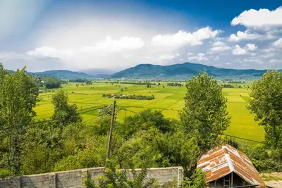 بومگردی دوخوابه سنتی گلبند