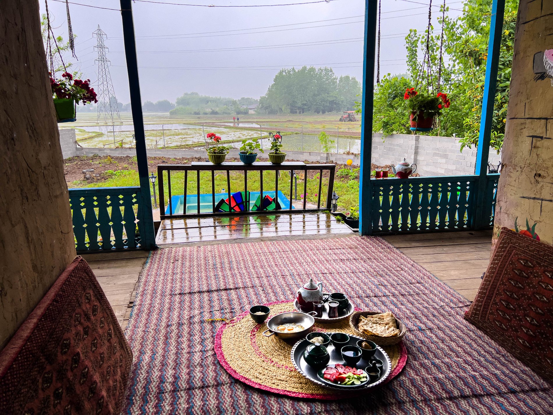 بوم گردی گیل خانه - واحد گلنار -