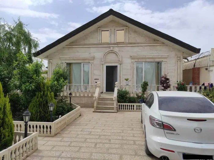 ویلا یک خوابه استخردار آبگرم نائینی