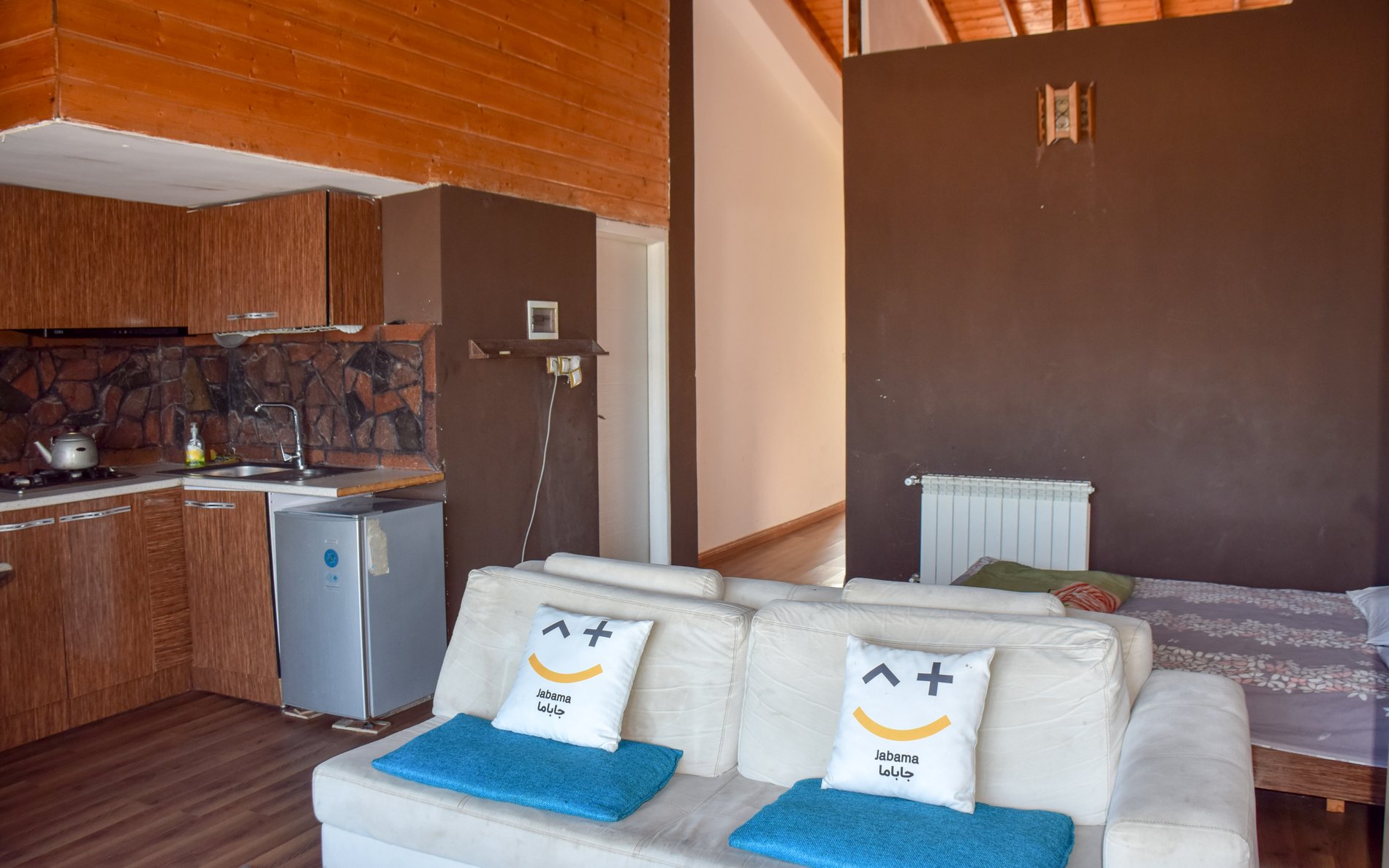 آپارتمان یک خوابه ساحلی شمعدونی قهوه‌ای