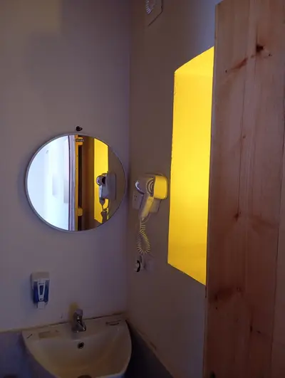 بومگردی گُفاره - واحد حجله