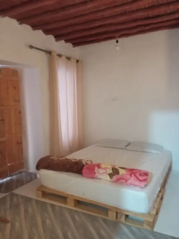 بوم گردی گُفاره - واحد مُشتا