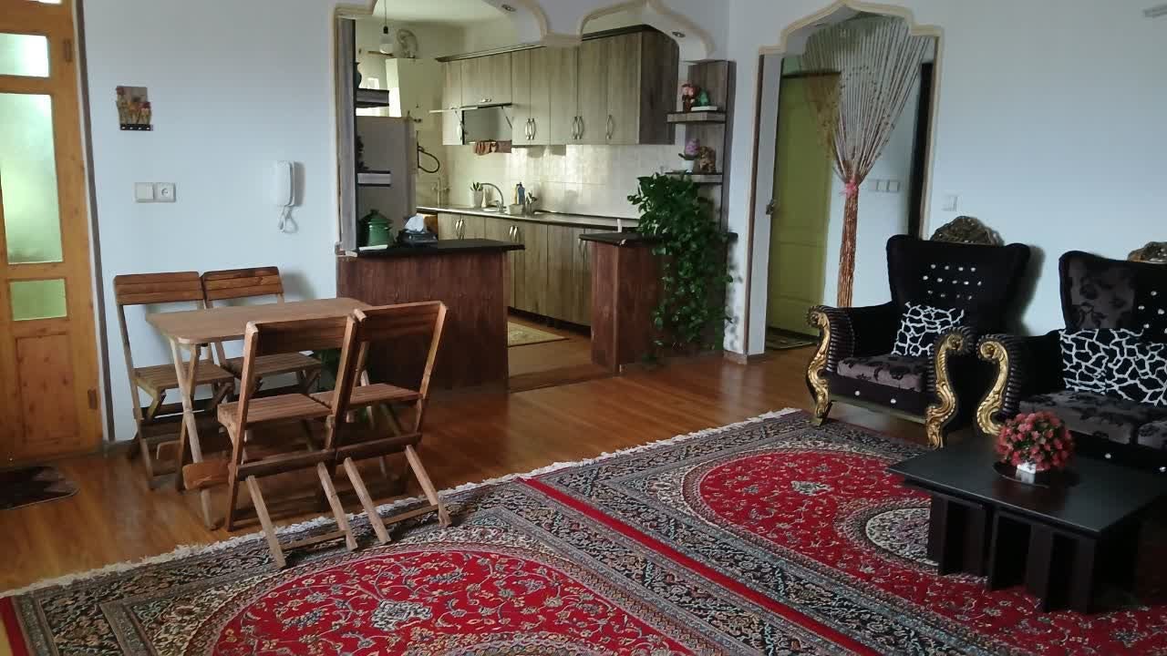 دوخوابه بهار و باران