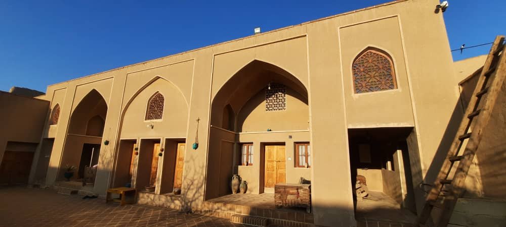 بومگردی شیرآشیان - عطار