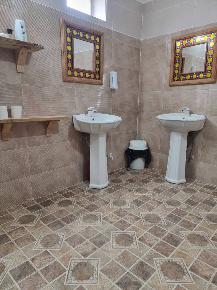 بوم گردی شیرآشیان - حافظ