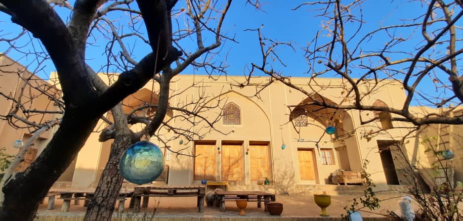 بومگردی شیرآشیان - فردوسی