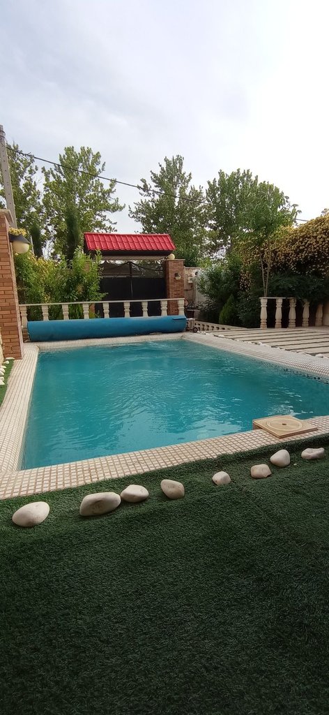 ویلا یک خوابه استخردار آبگرم آرام