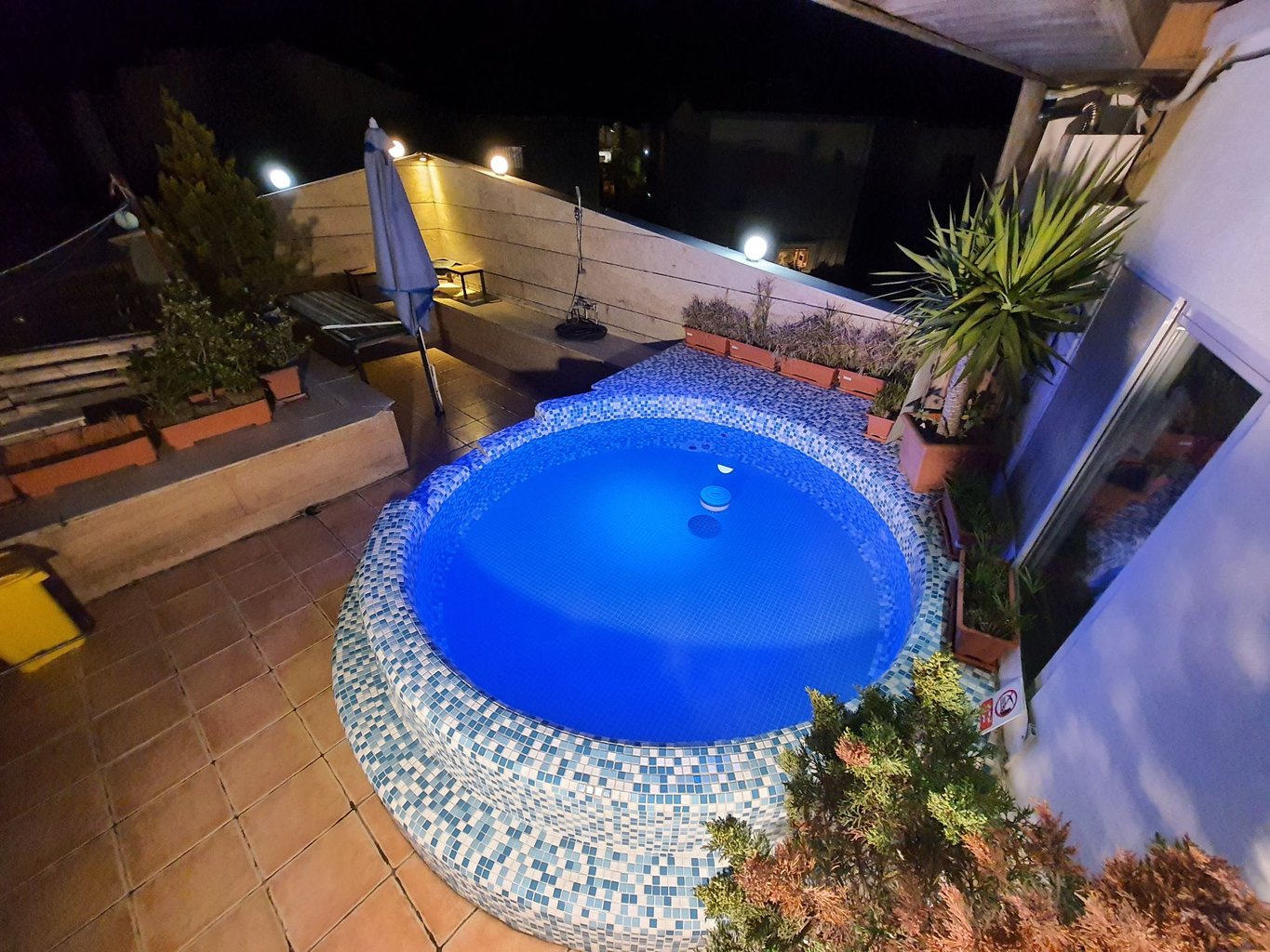 ویلا سه خوابه ساحلی حصیر