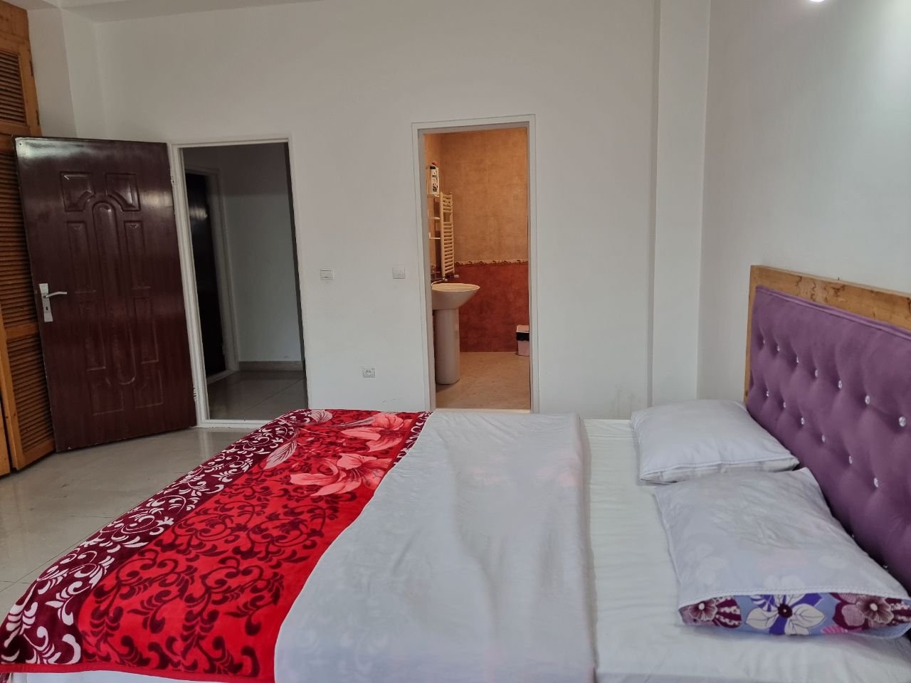 مجتمع اقامتی هتل آپارتمان واحد 1 - واحد فیروزه قربانی