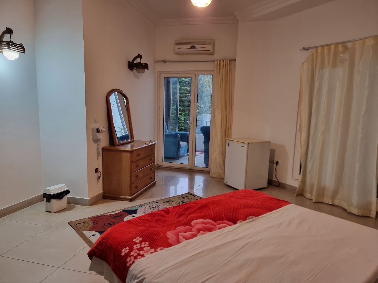 مجتمع اقامتی هتل آپارتمان واحد 1 - واحد سپیدار قربانی