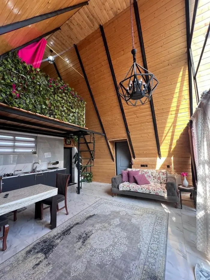 کلبه دوخوابه جکوزی دار مادر انزو