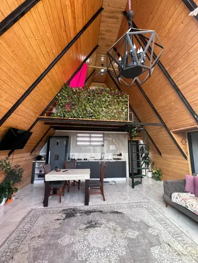 کلبه دوخوابه جکوزی دار مادر انزو