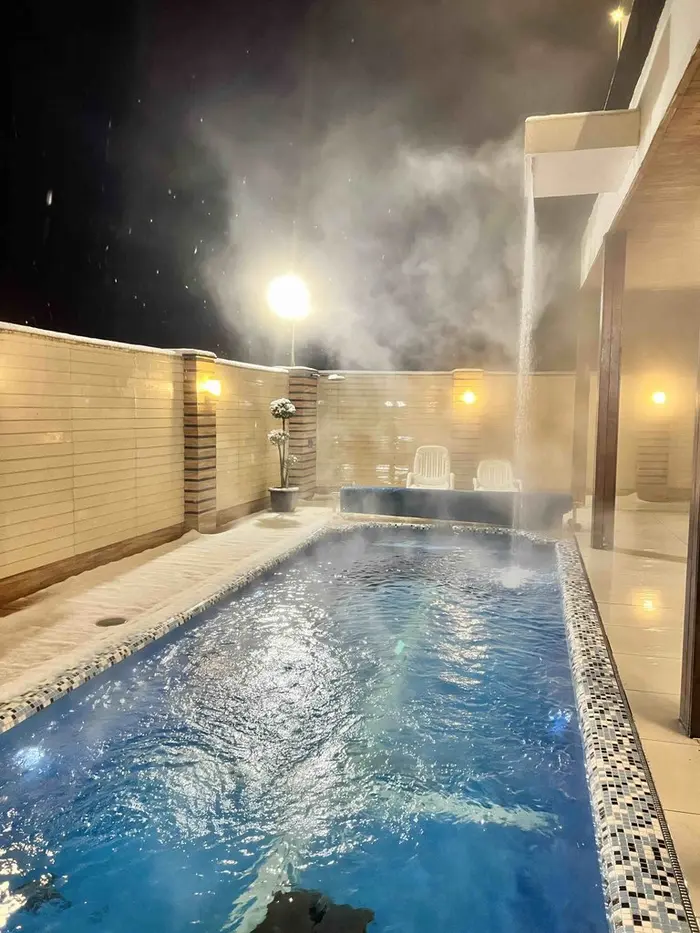 ویلا سه خوابه استخردار آبگرم بهشت نیکان - انتخاب عنوان تصویر