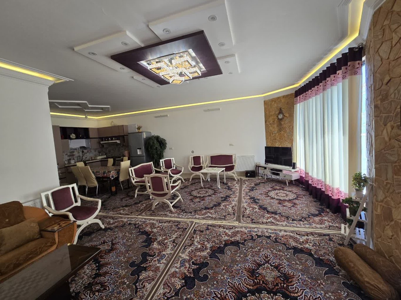 ویلا ویلای حیاط دار قمصر