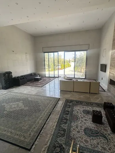 ویلا چهارخوابه استخردار آبگرم عمارت فرح