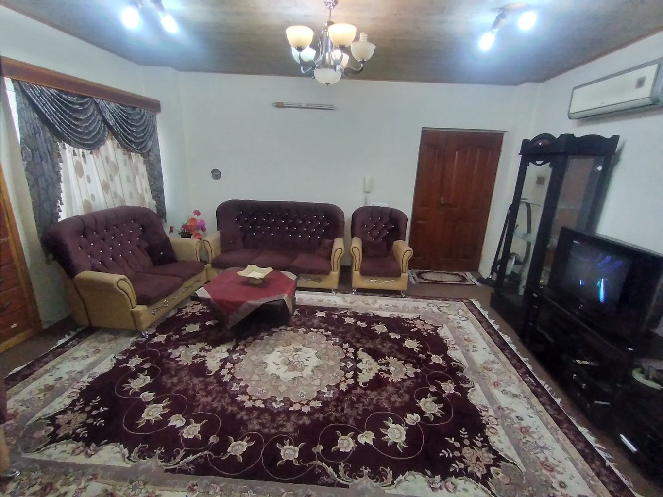 سوئیت یک خوابه خشت سر