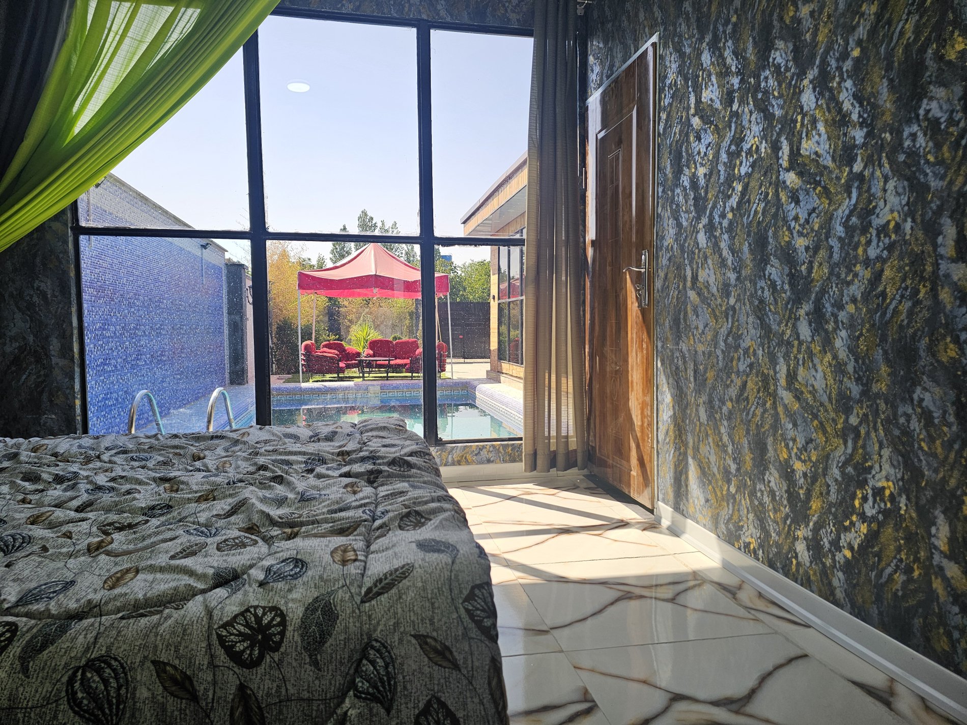 ویلا دوخوابه استخردار آبگرم سیمرغ