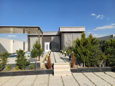 ویلا دوخوابه استخردار آبگرم آرش 1