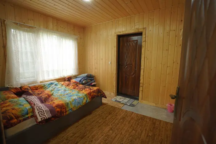 کلبه دوخوابه خانه چوبی روشنک