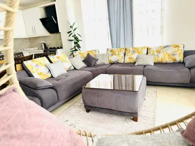 آپارتمان دوخوابه پاسارگاد