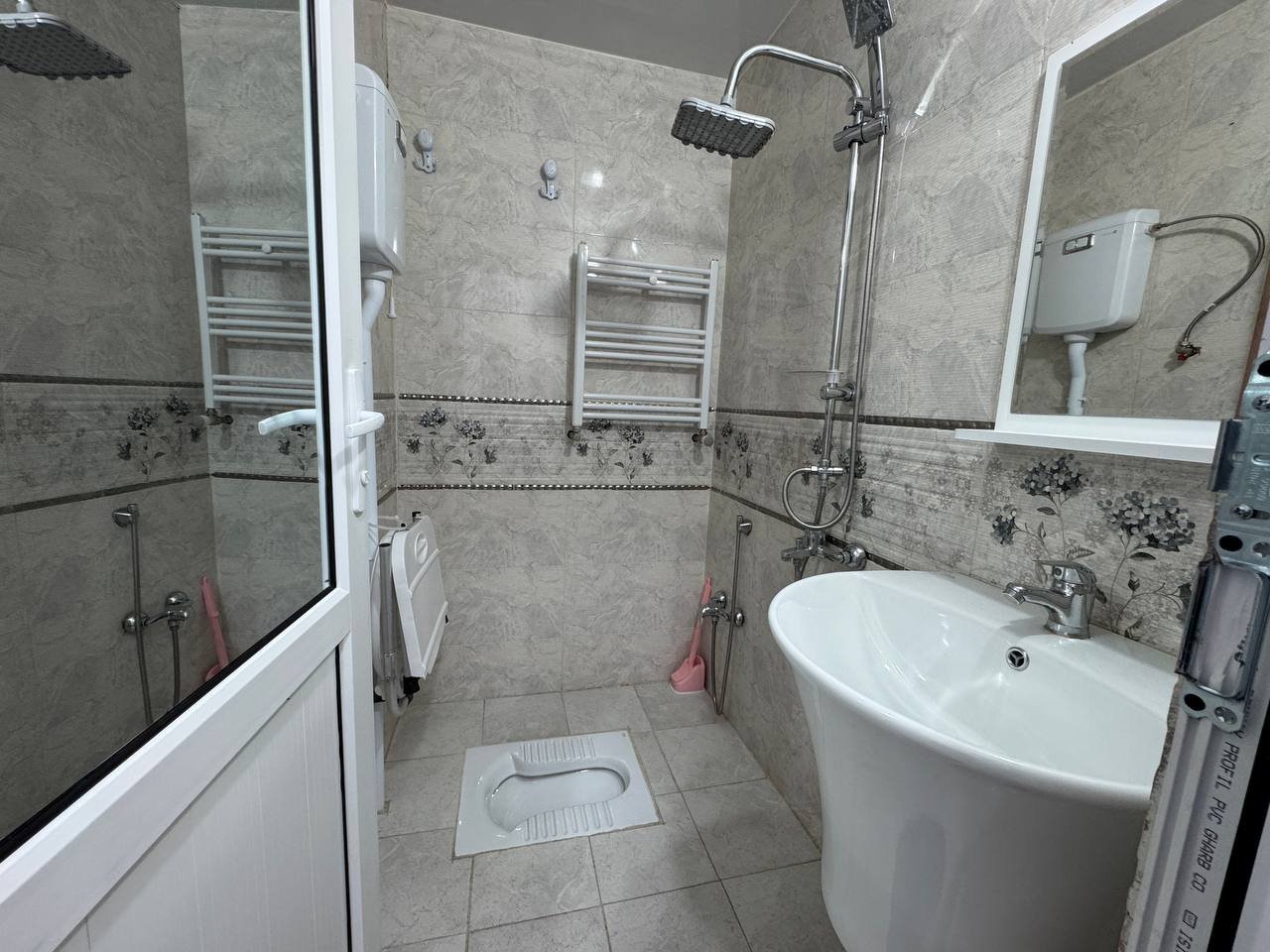 عمارت - واحد ۲۰۳آ