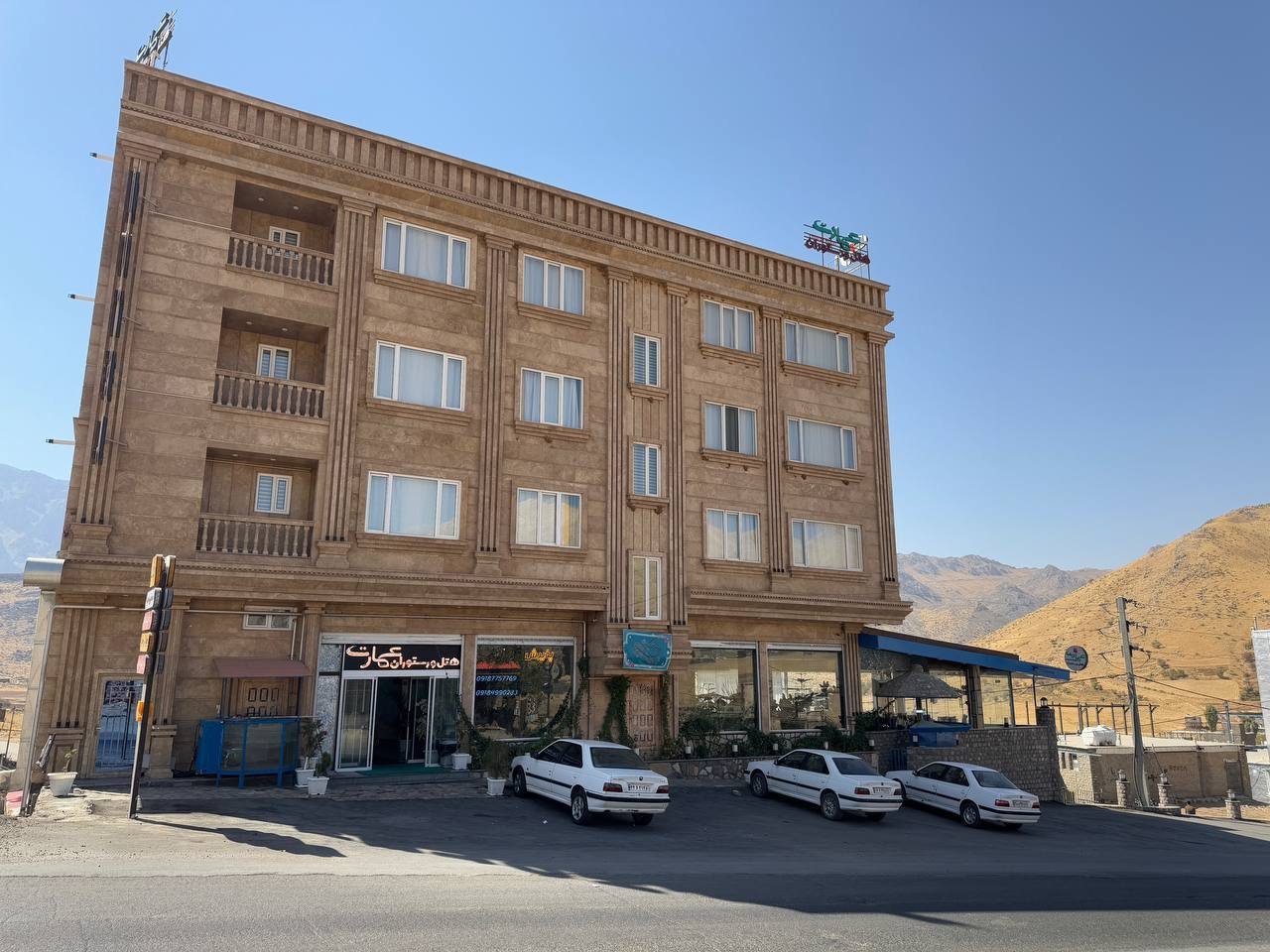 عمارت - واحد ۲۰۱آ