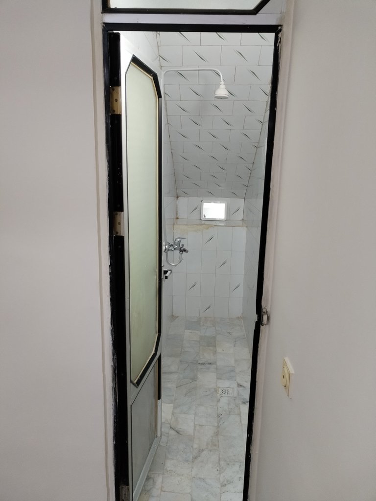 آپارتمان دوخوابه رزگلد 1