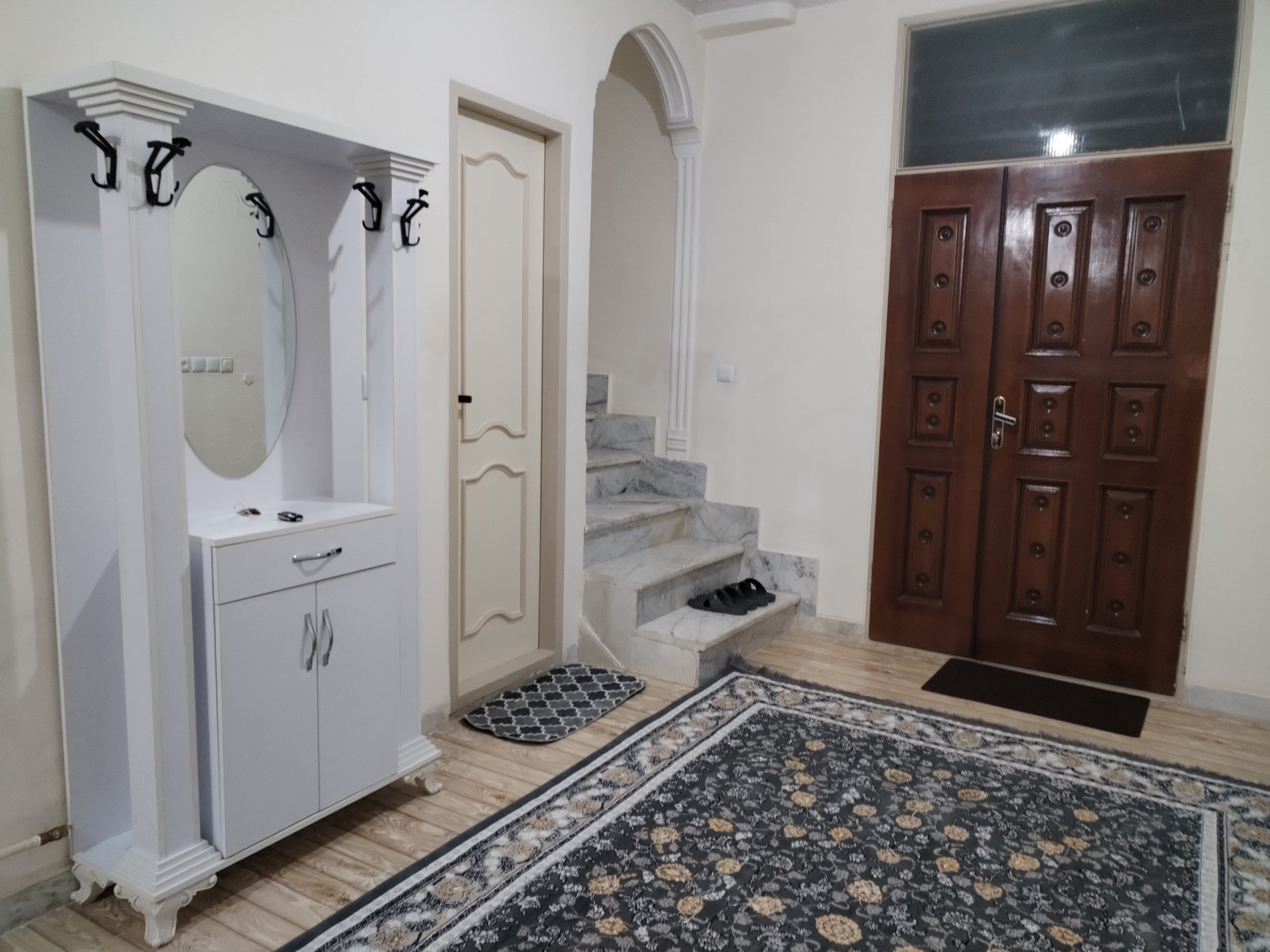 آپارتمان دوخوابه رزگلد 2