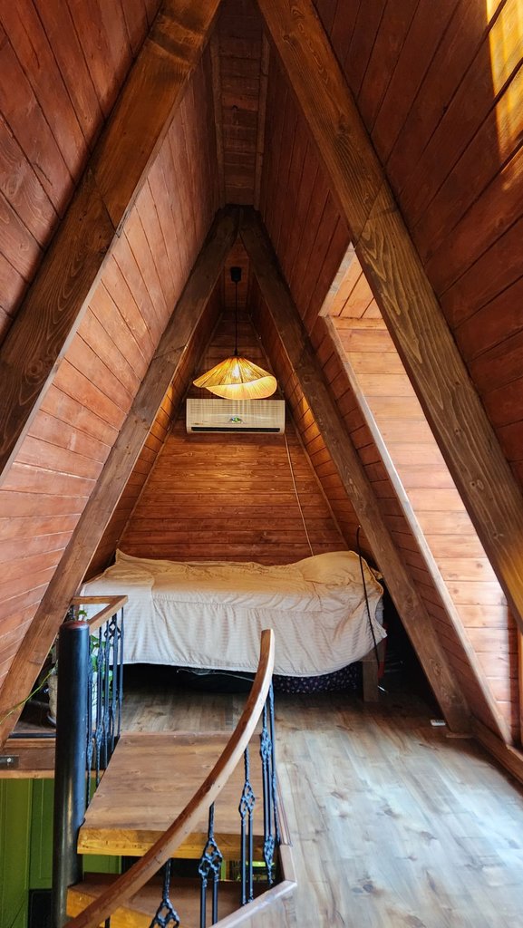 کلبه یک خوابه سوئیسی دوبلکس پدرسالار