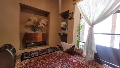 بومگردی موبد - واحد پنج دری