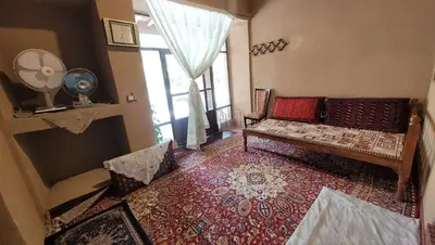 بومگردی موبد - واحد پنج دری