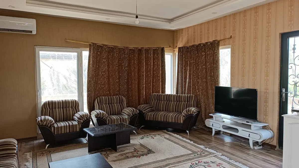 ویلا یک خوابه استخردار سرو