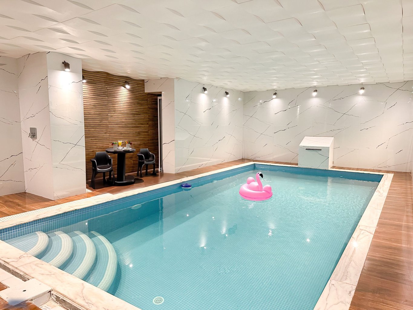 ویلا دوخوابه استخردار آبگرم هفت تیر