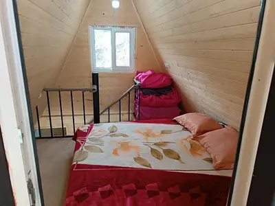 کلبه یک خوابه سوئیسی استخردار کسری