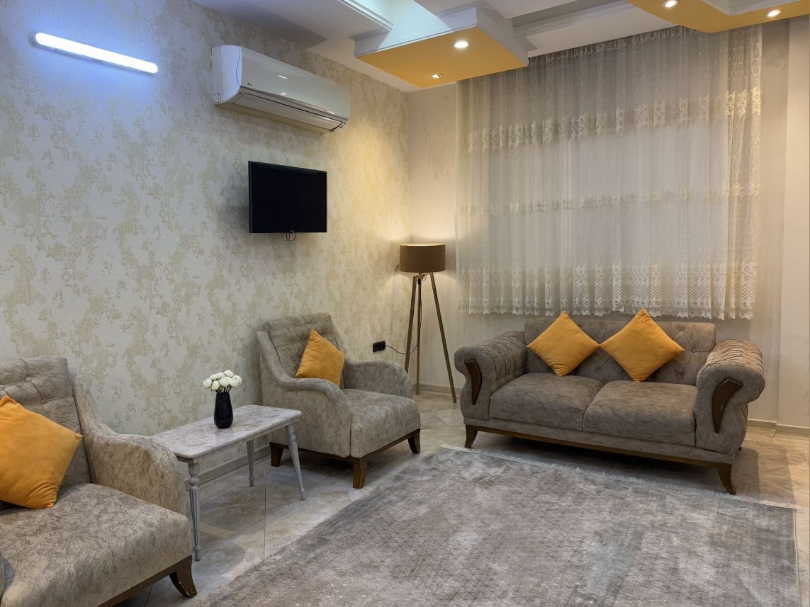 آپارتمان دوخوابه باقرنژاد