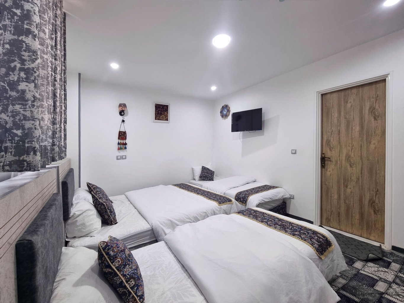 اقامتگاه سنتی سیمرغ - واحد 116