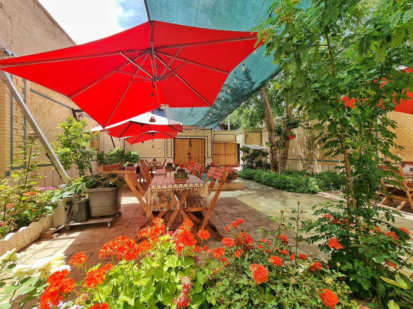 سیمرغ - واحد مهتاب ۱