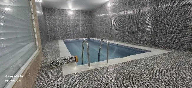 ویلا یک خوابه استخردار آبگرم آریانا