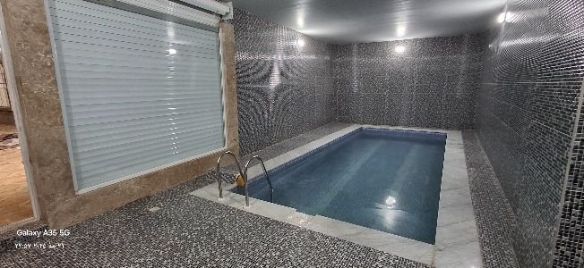 ویلا یک خوابه استخردار آبگرم آریانا