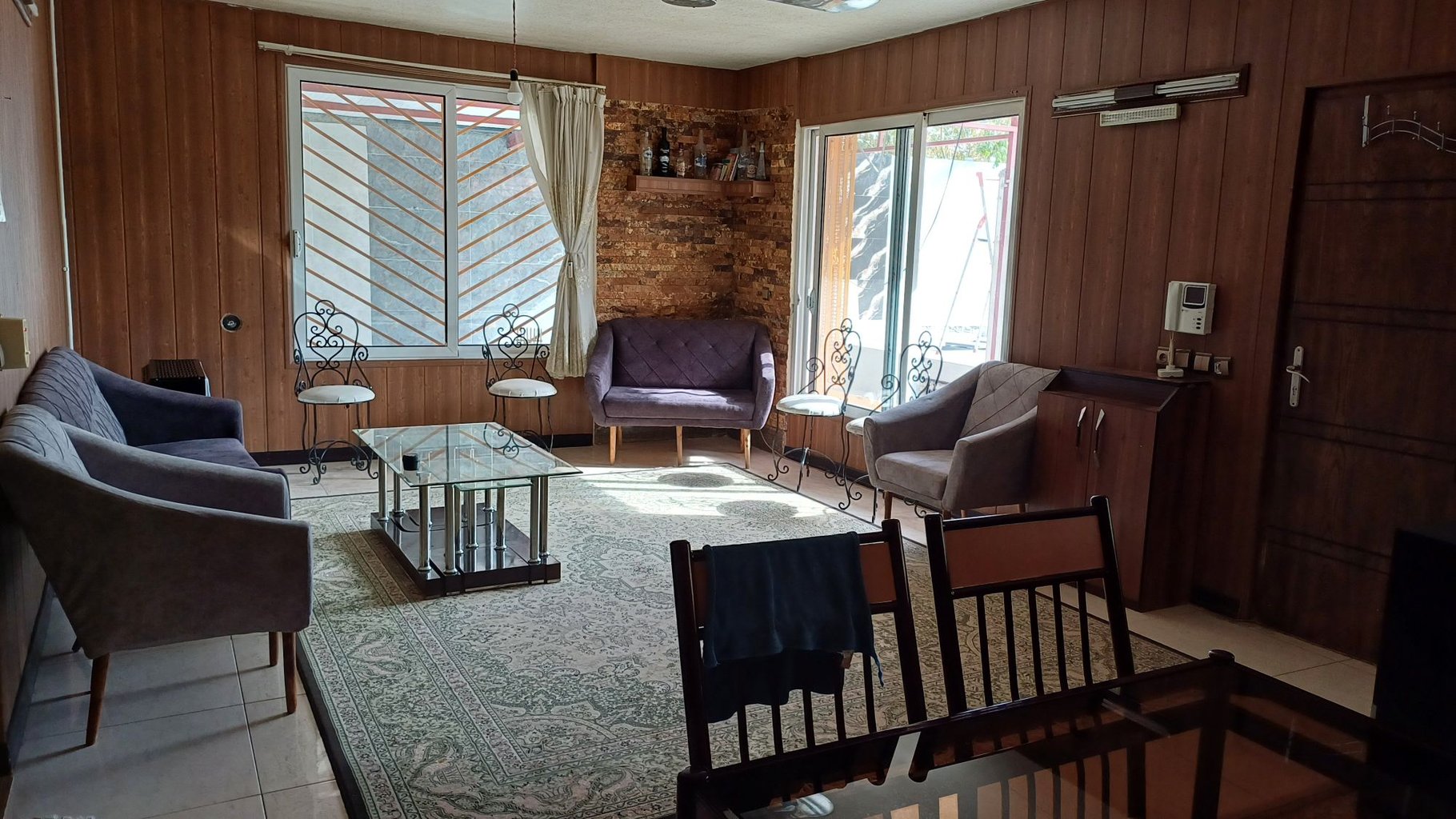 یک خوابه استخردار چک