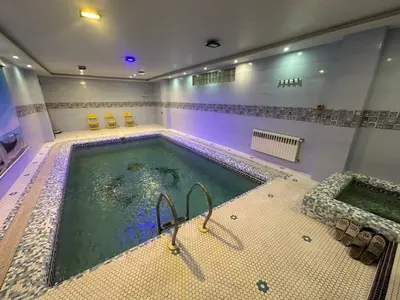 ویلا دوخوابه استخردار آبگرم ساحلی چمانده