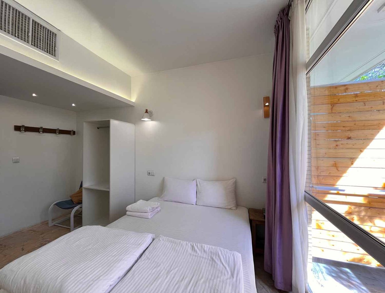 هاستل رگ راگ - واحد دابل تراس دار 2