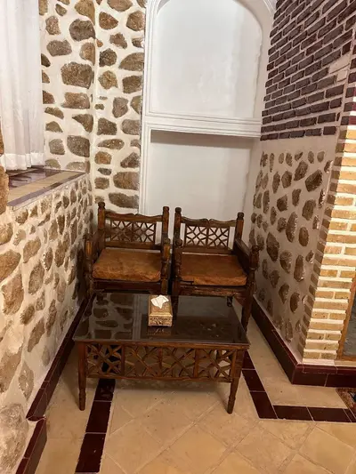 اقامتگاه سنتی آناهید - واحد لادن