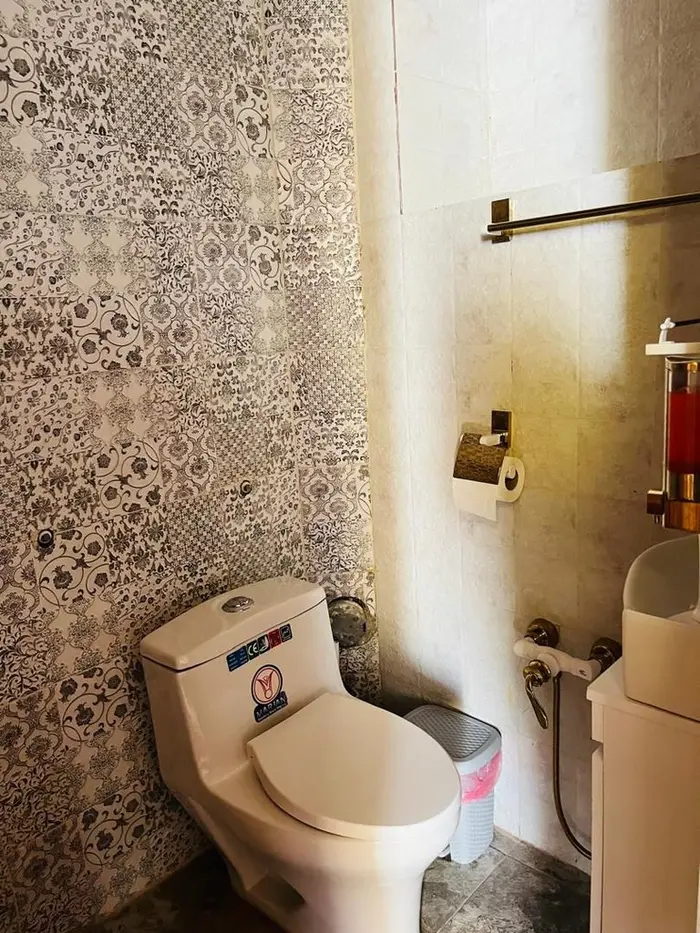 اقامتگاه سنتی آناهید - واحد لادن