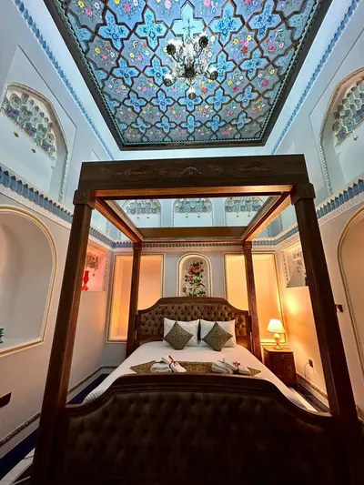 اقامتگاه سنتی آناهید - واحد شاهنشین