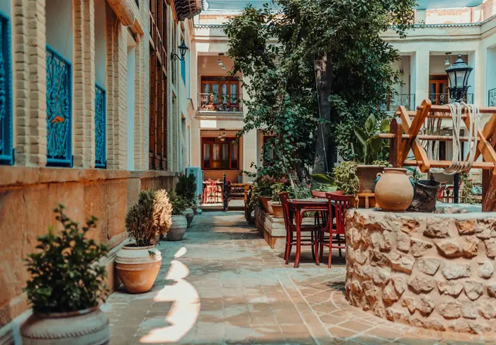 اقامتگاه سنتی آناهید - واحد نرگس