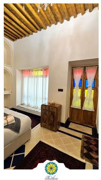 اقامتگاه سنتی آناهید - واحد یاسمن