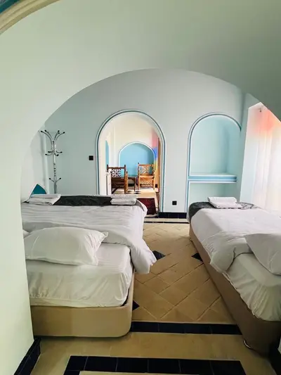 اقامتگاه سنتی آناهید - واحد سوسن